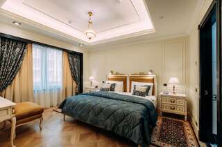 Отель Golden Palace Hotel Yerevan Ереван Фирменный люкс-1