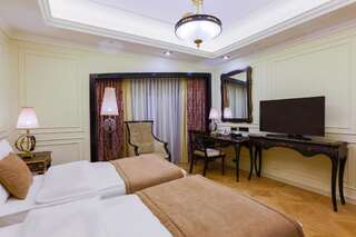 Отель Golden Palace Hotel Yerevan Ереван Двухместный номер Делюкс с 1 кроватью или 2 отдельными кроватями-10